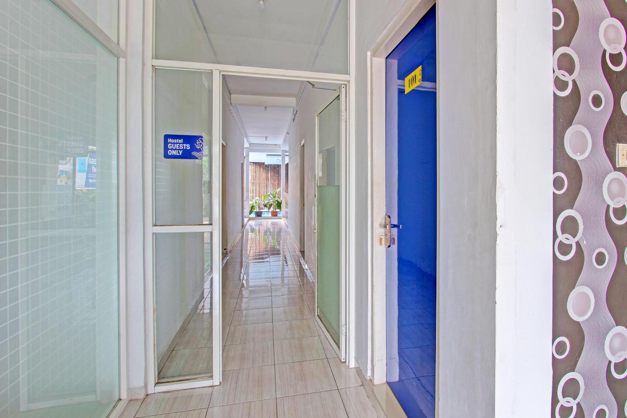 Oase Hostel Yogyakarta Exterior foto