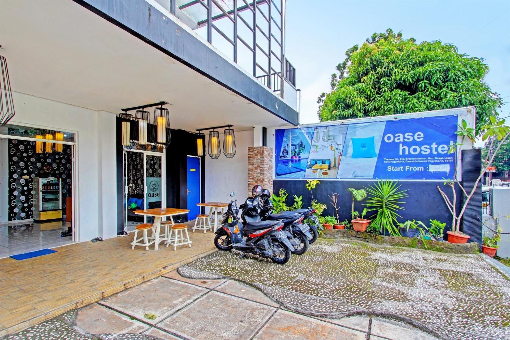 Oase Hostel Yogyakarta Exterior foto